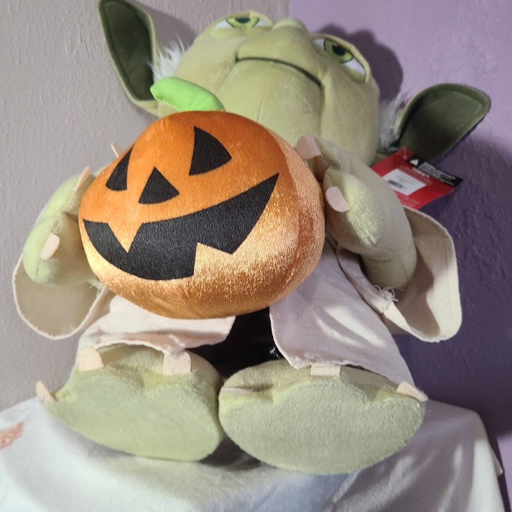 Gemmy Disney Yoda Halloween Door Greeter 20" Green Star Wars Pumpkin Plush 2018 - Picture 8 of 11
